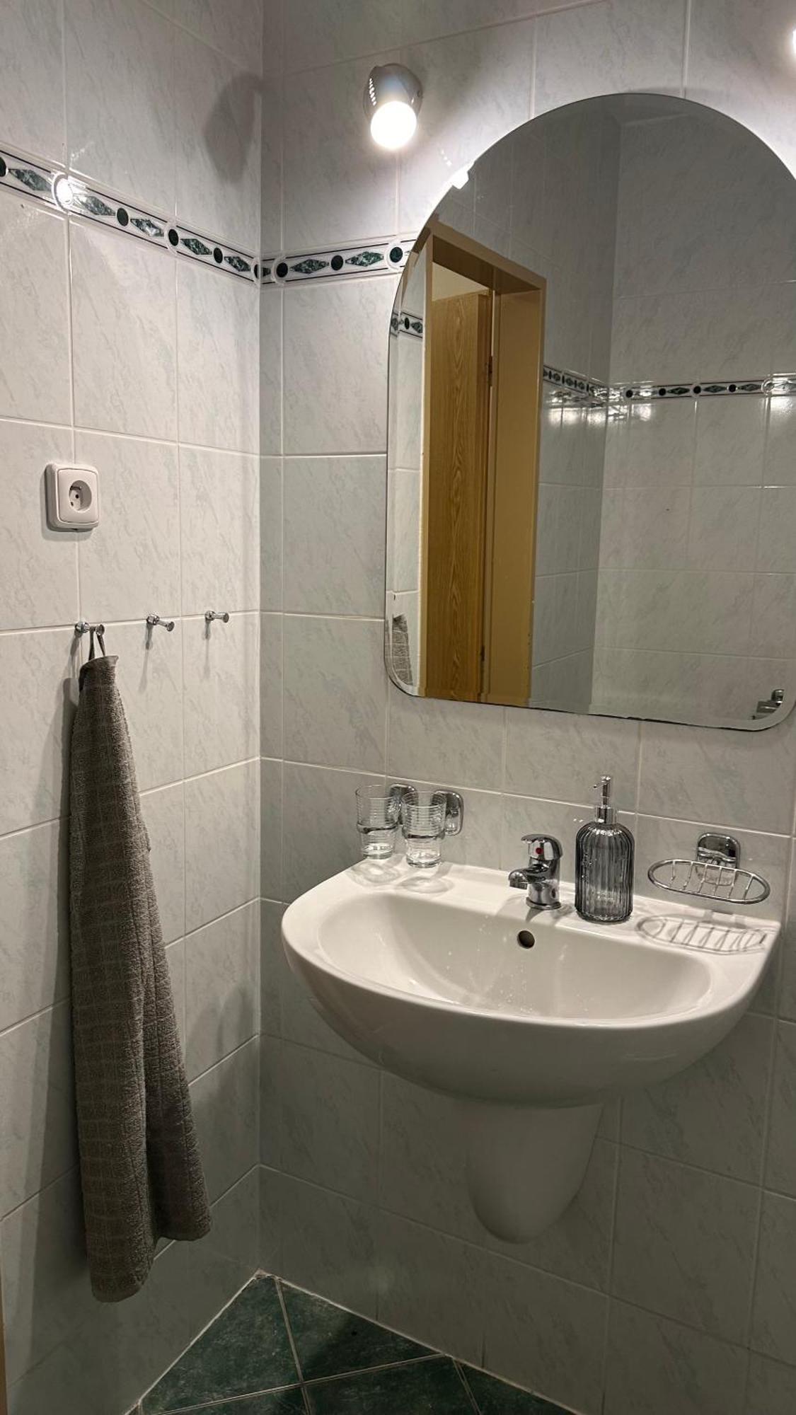 Hotel Pod Vlekem โลชนา โปด กลิโนฟเซม ภายนอก รูปภาพ